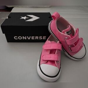 NIB Converse Chuck Taylor All Star Easy-On Canvas - Pink - Size 7 (Toddler)